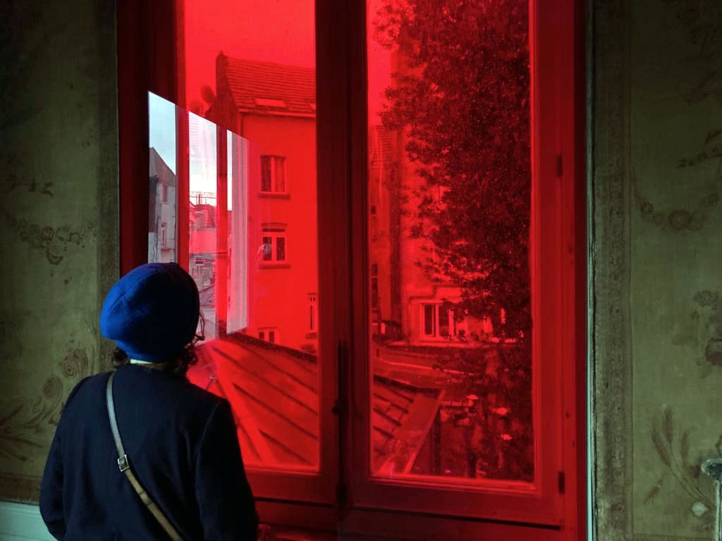 Scénographies, costumes, installations. Théâtre. Danse. Musique.